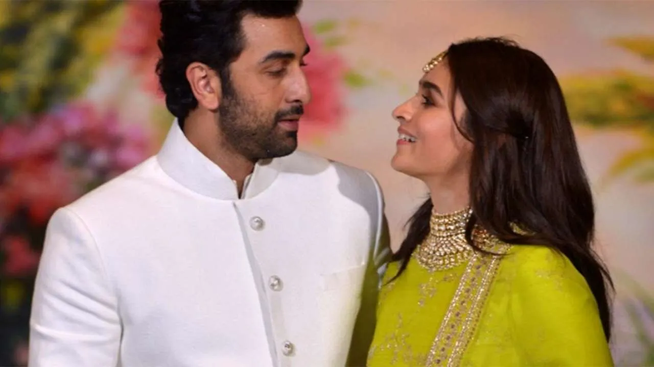 Alia Bhatt Opens up About Ranbir Kapoor 