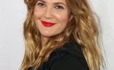 Drew Barrymore strengthen abs