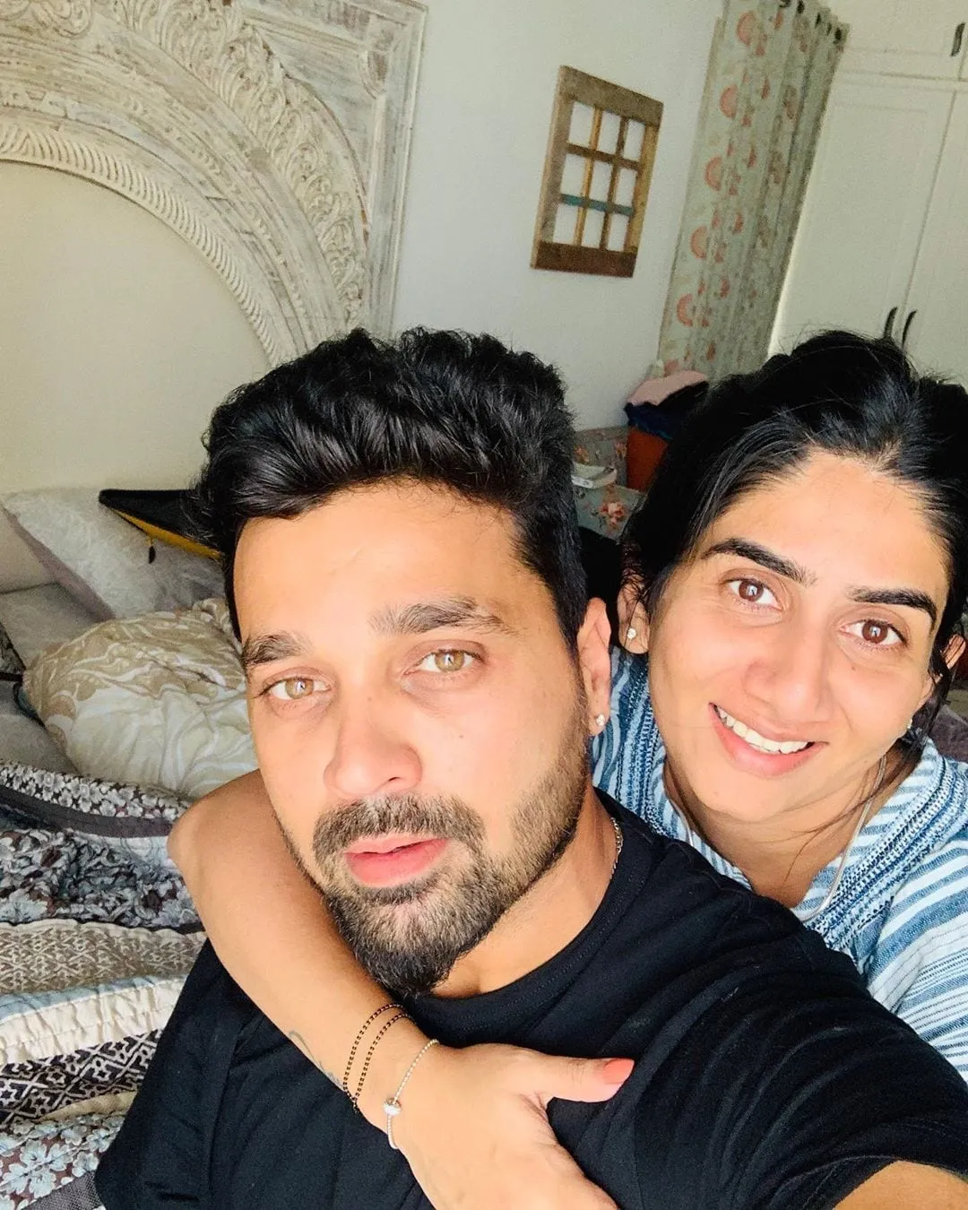 How Murali Vijay Came Closer to Dinesh Karthik's Wife? Hate Story? 3 murali vijay wife nikita vijay