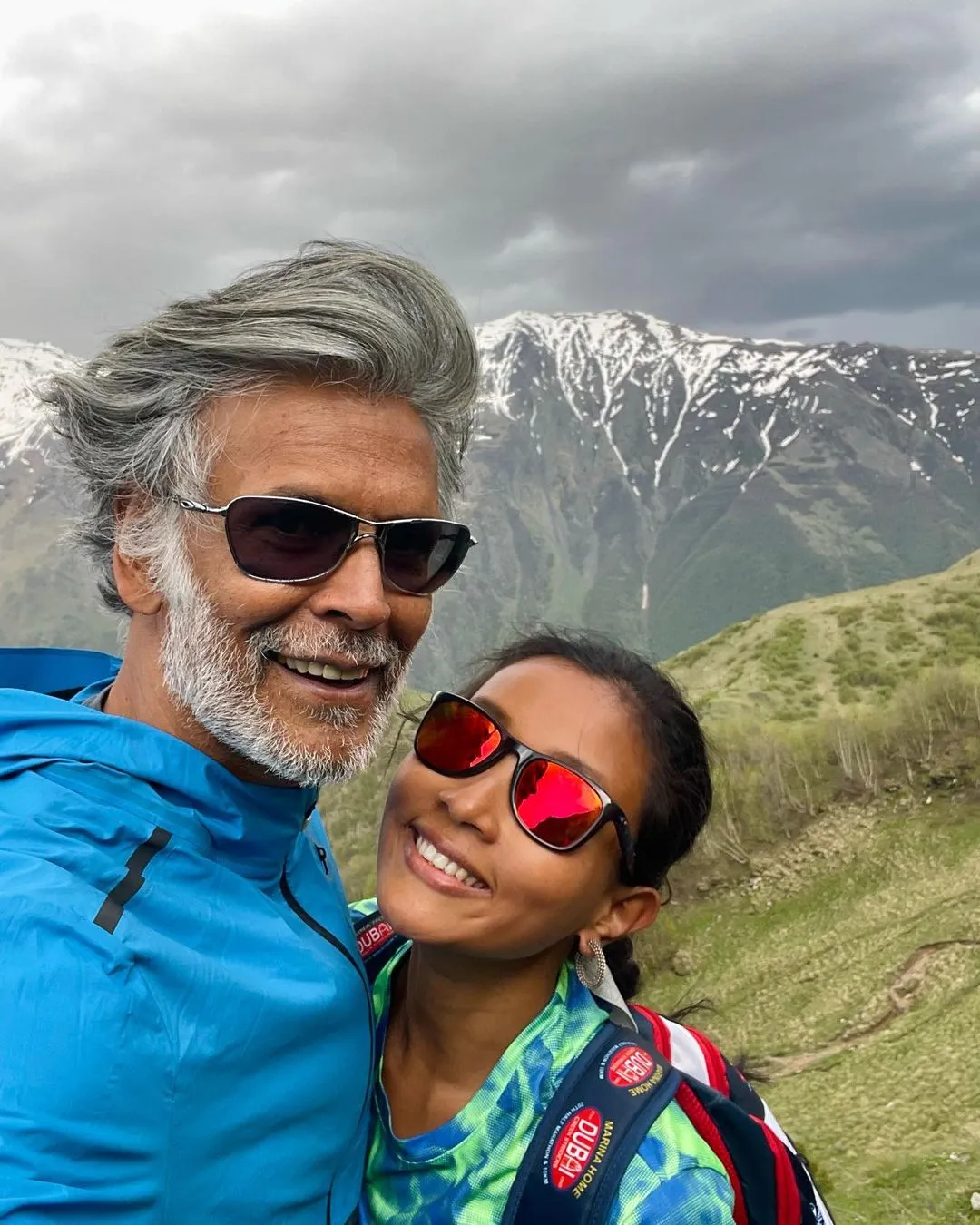 milind soman and his wife ankit konwar