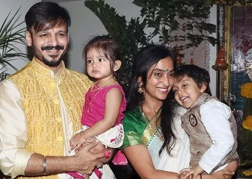 Celebs who found love in arranged marriages 11 Celebs who found love in arranged marriages 6