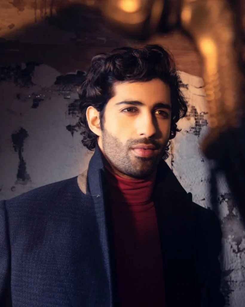 Aashim Gulati wearing blue jacket with red inner Aashim Gulati wearing blue jacket with red inner - top 10 hindi serial actors 2021
