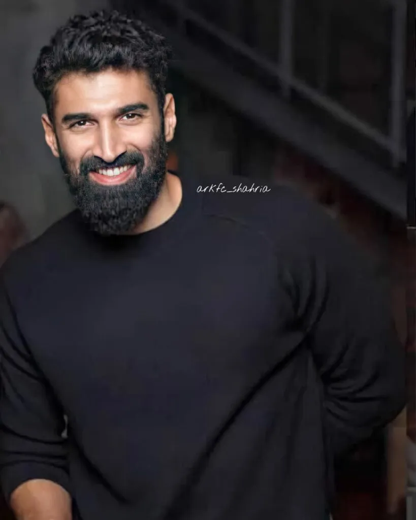 Aditya Roy Kapoor in all black outfit Aditya Roy Kapoor in all black outfit - List of handsome actors