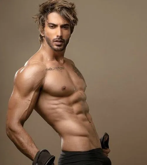 Shirtless Prateek Jain posing for camera - models in India