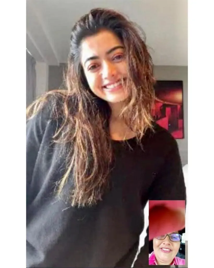 Rashmika Mandanna in black t-shirt in her no makeup looks Rashmika Mandanna in black t-shirt in her no makeup looks - famous actress without makeup