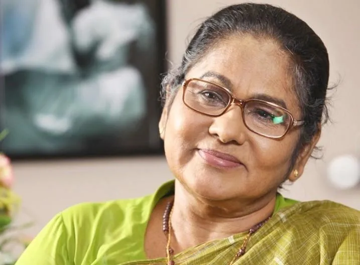 KPAC Lalitha in green and white saree with spectacles KPAC Lalitha in green and white saree with spectacles - indian tv actors who died recently