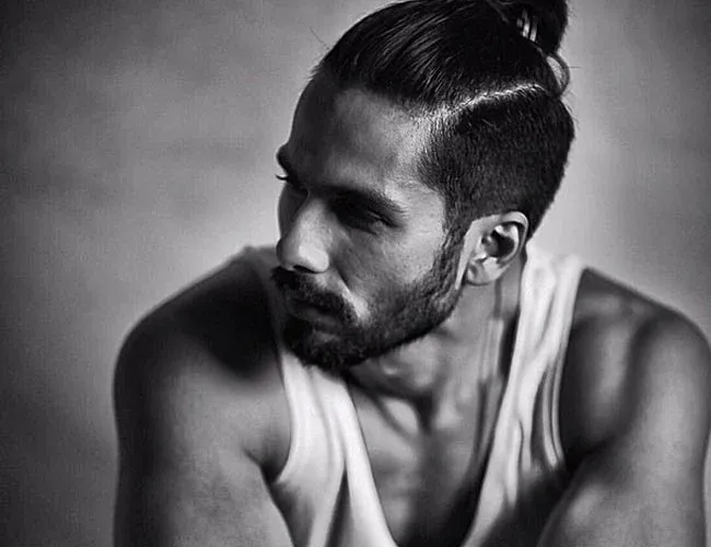 148+ Shahid Kapoor Hairstyles That Attracts Every Woman Towards Him 4